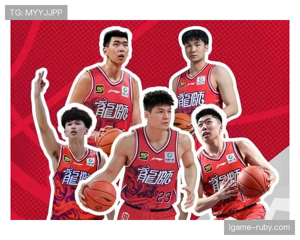 广州队近阶段比赛状态回升，中场组织与防守稳定性提升是关键表现